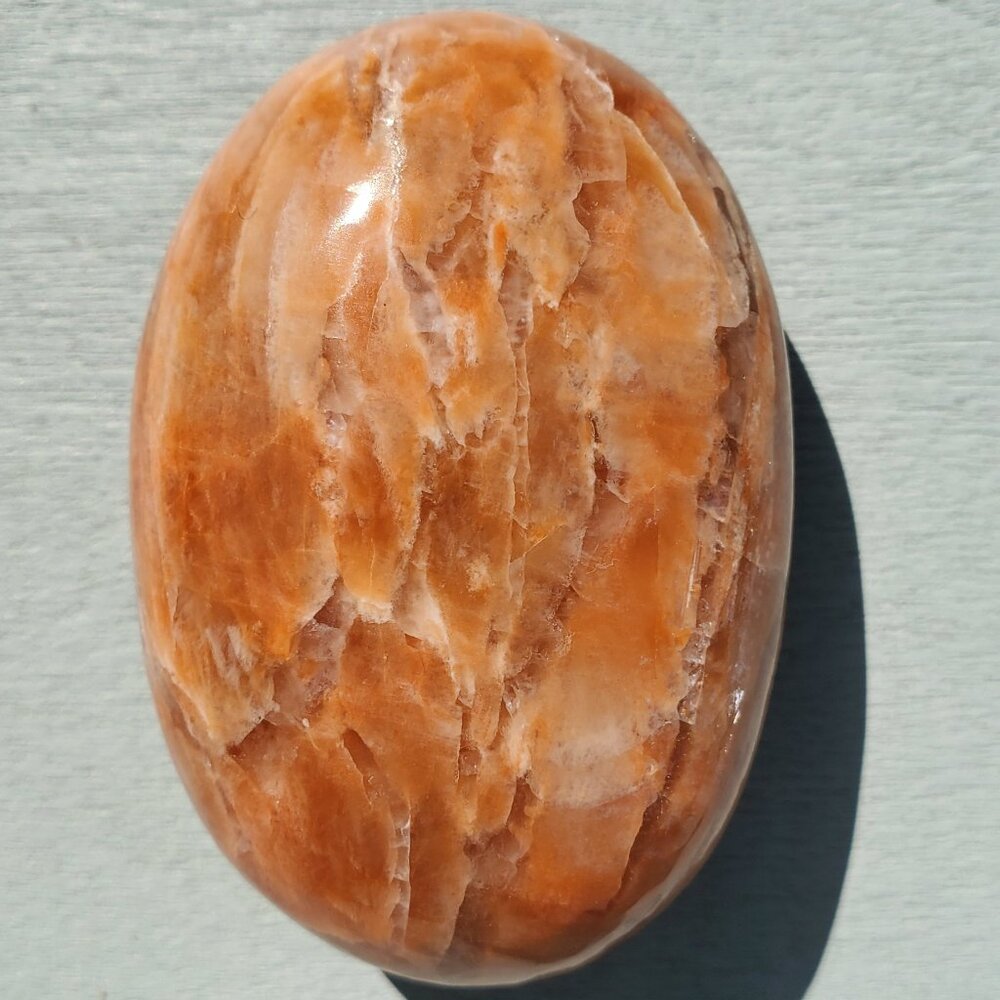Peach Moonstone Palm Stone Pillow (G10)